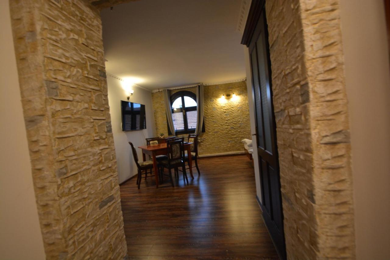 Gala - Guesthouse Oradea Exterior foto