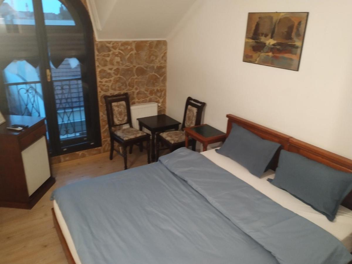 Gala - Guesthouse Oradea Quarto foto
